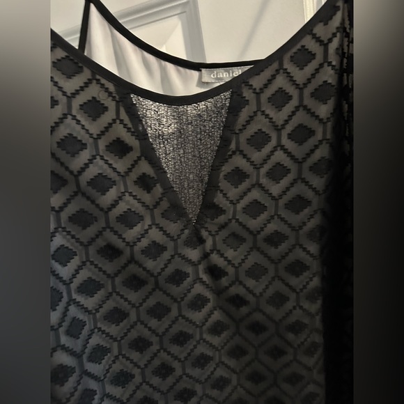 Double layer cami top. Large - Picture 2 of 6